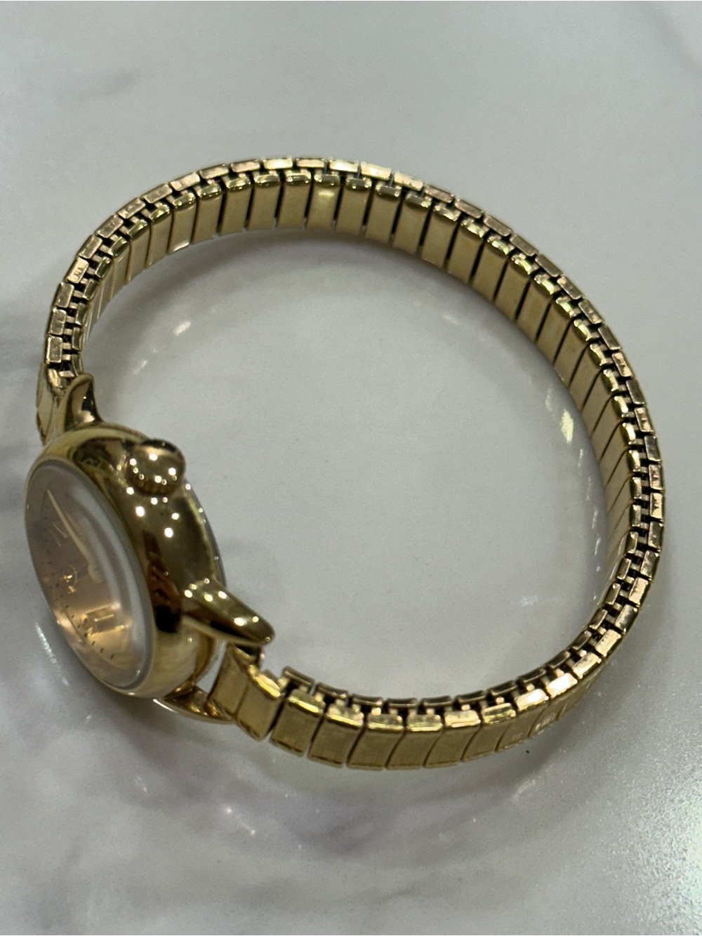 COACH NY ~ GOLD TONE STAINLESS STEEL EXPANSION BRACELET WATCH~ - Picture 5 of 13